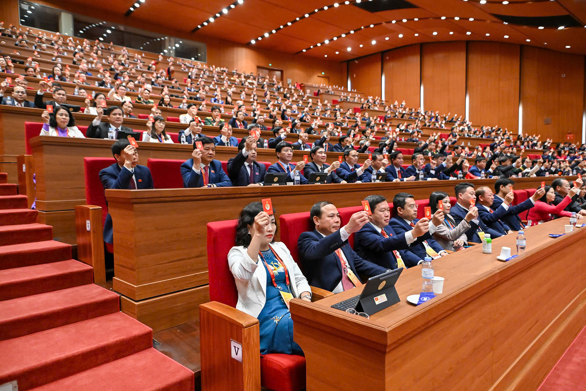 Hình ảnh đại biểu bỏ phiếu bầu Ban chấp hành Trung ương khóa XIV- Ảnh 20.