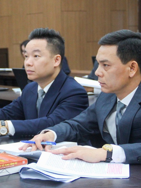 Đề xuất luật sư mặc áo choàng thay vì áo vest khi tham dự phiên tòa