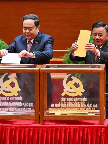 Sáng ngày 23/1, Ban Chấp hành Trung ương Đảng khóa XIV tiến hành Hội nghị lần thứ nhất