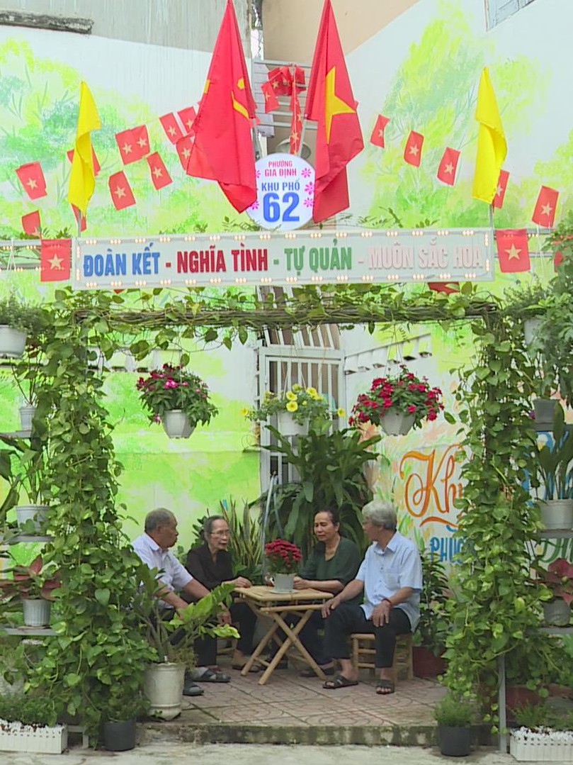 Rực rỡ sắc hoa từ những công trình xanh tại phường Gia Định