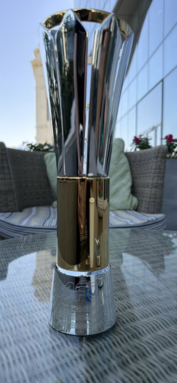 Đình Bắc nhận Cúp 'Vua phá lưới' ngay trước trận đội CAHN đấu Ninh Bình tại Hàng Đẫy: Chủ tịch VFF trao!- Ảnh 3.