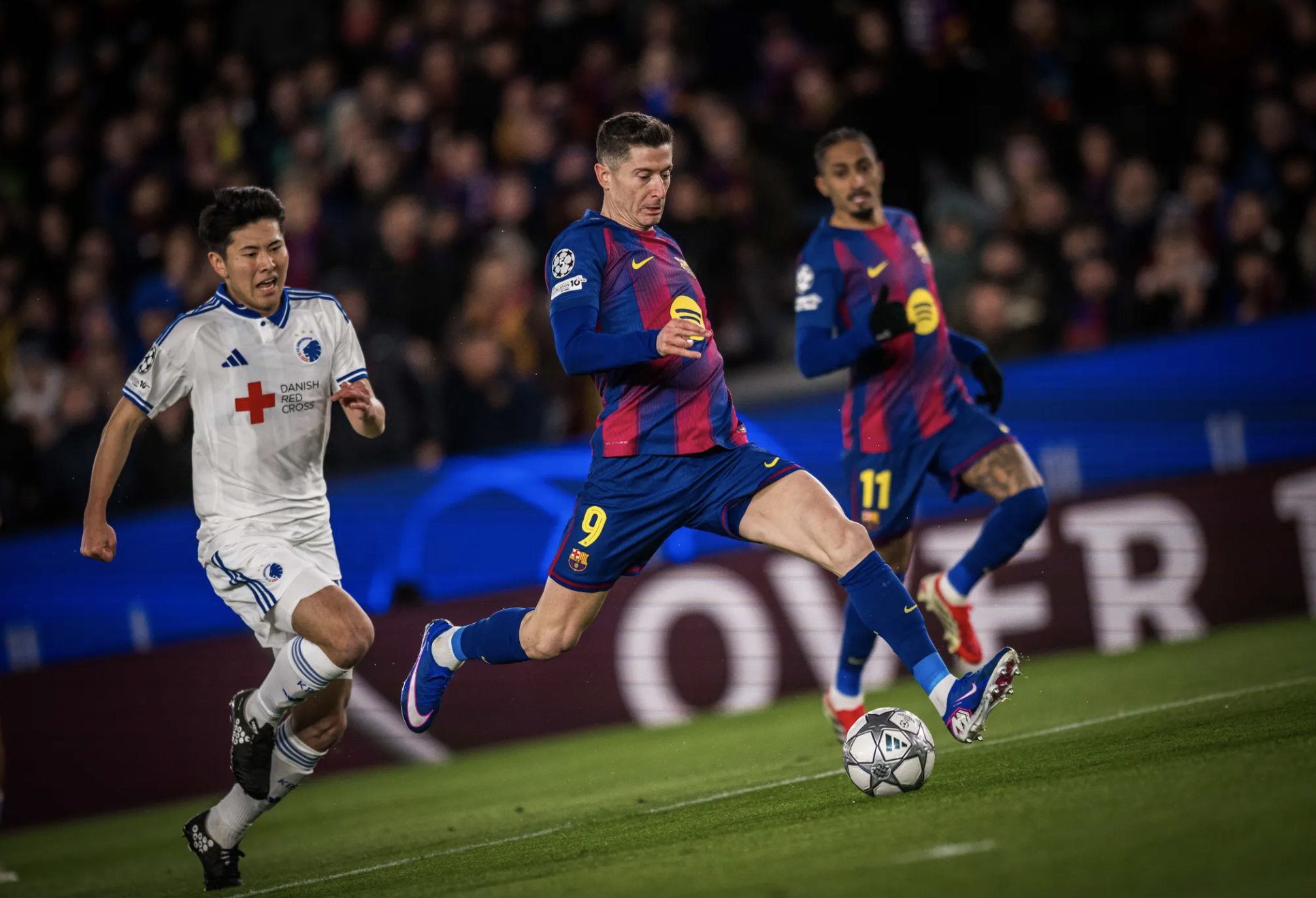 Man City, Barcelona hiên ngang vào top 8 Champions League - Ảnh 5.