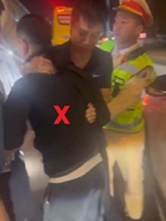 Tạm giữ hình sự nghi phạm cho đi nhờ xe rồi cướp tài sản