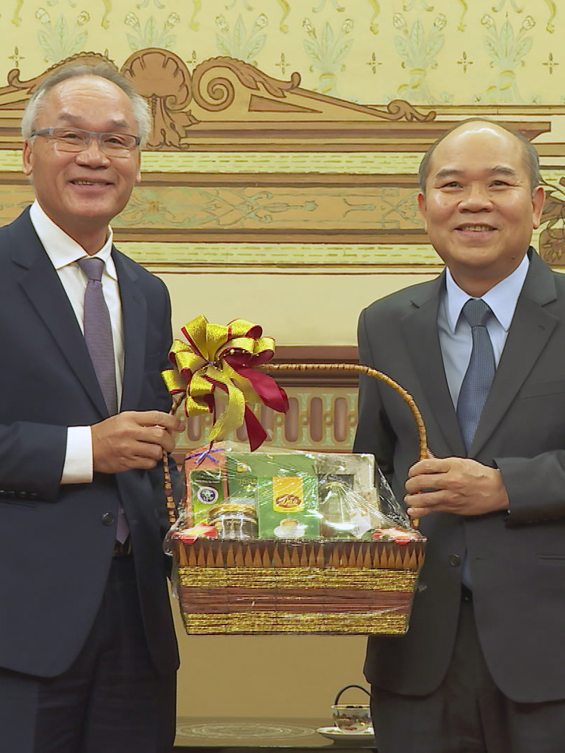 Tổng Lãnh sự CHDCND Lào đến thăm, chúc Tết TP. Hồ Chí Minh