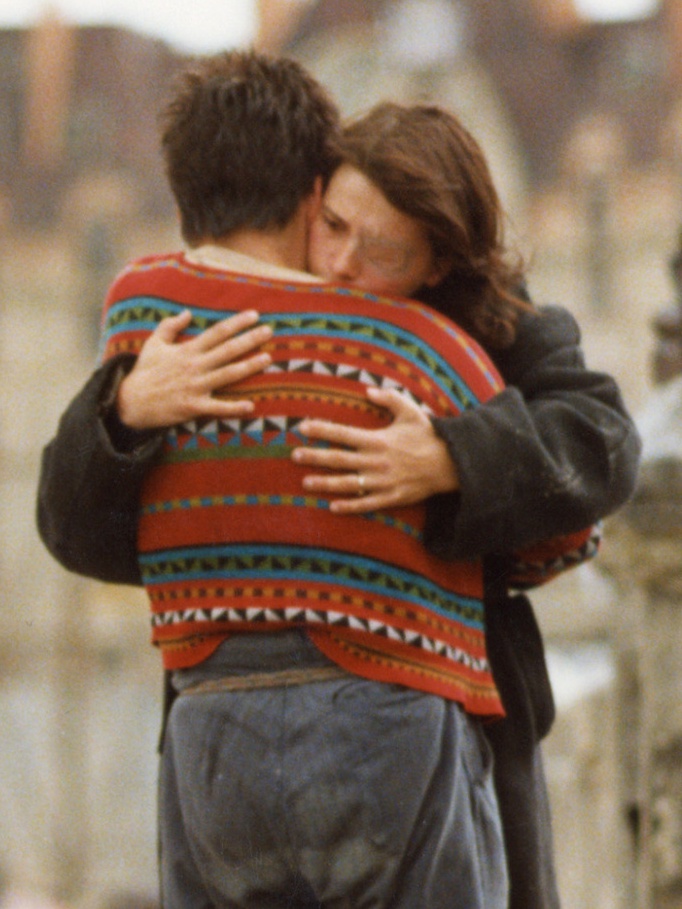 Đôi tình nhân trên cầu Pont-Neuf: Bản tình ca dữ dội giữa Paris hoa lệ và tàn khốc