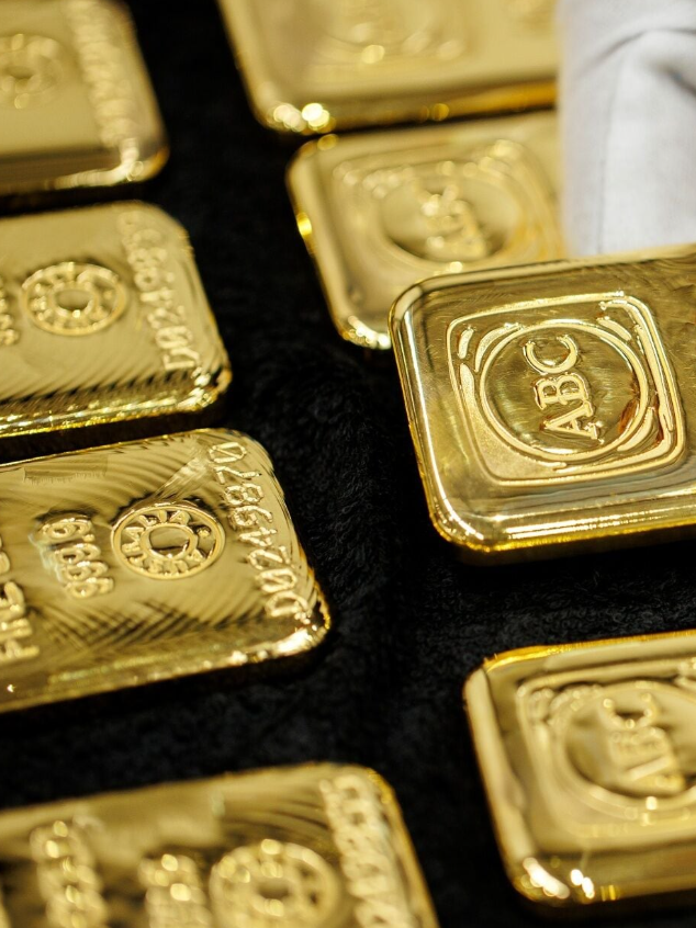 Giá vàng, bạc đồng loạt quay đầu giảm