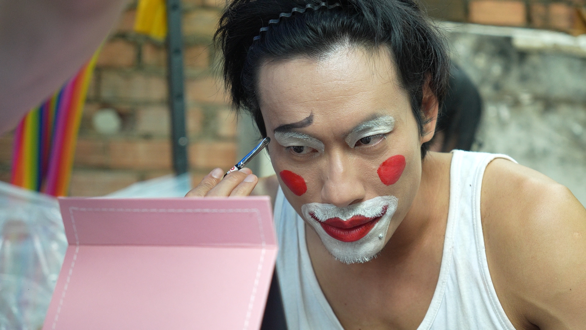 Ngoại hình của Kiều Minh Tuấn sau khi giảm 26kg - Ảnh 2.