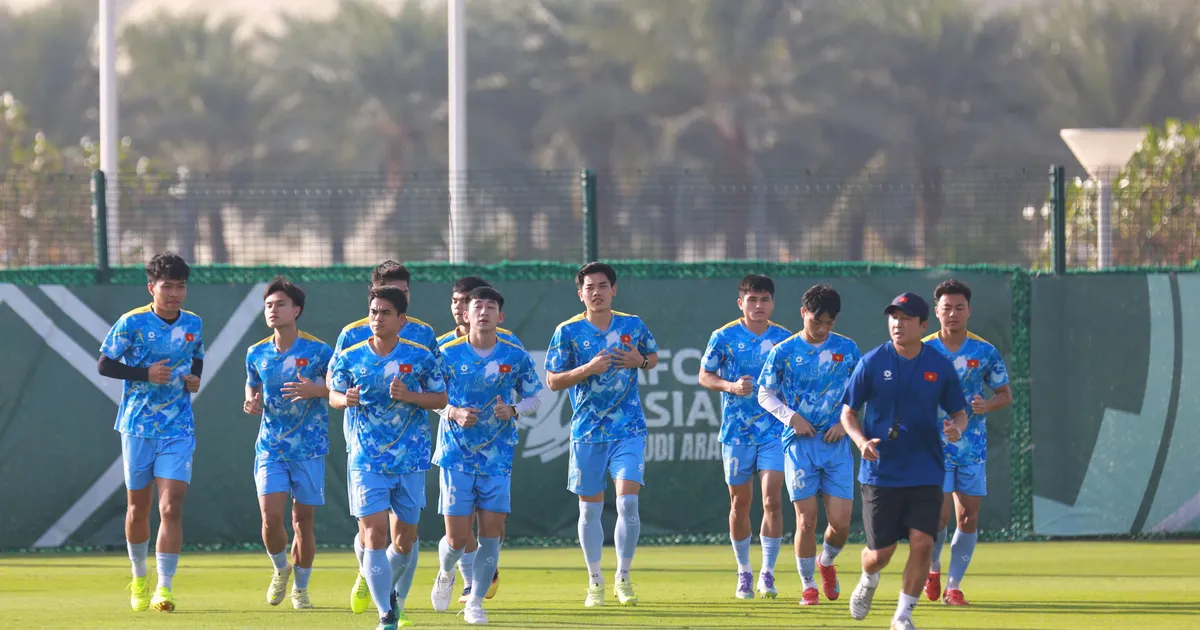 U23 Việt Nam trở lại sân tập, chờ cuộc so tài cùng U23 Kyrgyzstan