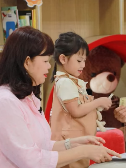 Chậm: Tập nói cho bé ở bậc cao