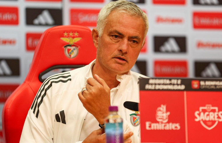 Mourinho nổi giận, bắt cầu thủ Benfica ngủ lại trung tâm huấn luyện- Ảnh 1.