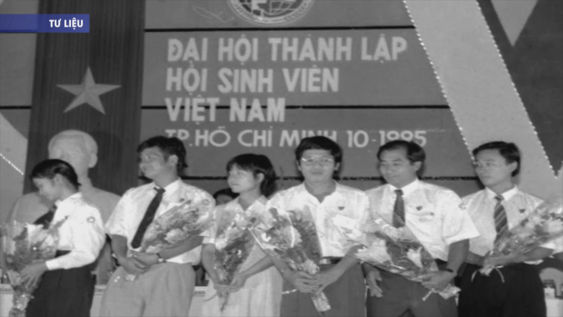 Kỷ niệm 76 năm ngày truyền thống học sinh, sinh viên: Viết tiếp truyền thống anh hùng của tuổi trẻ- Ảnh 9.
