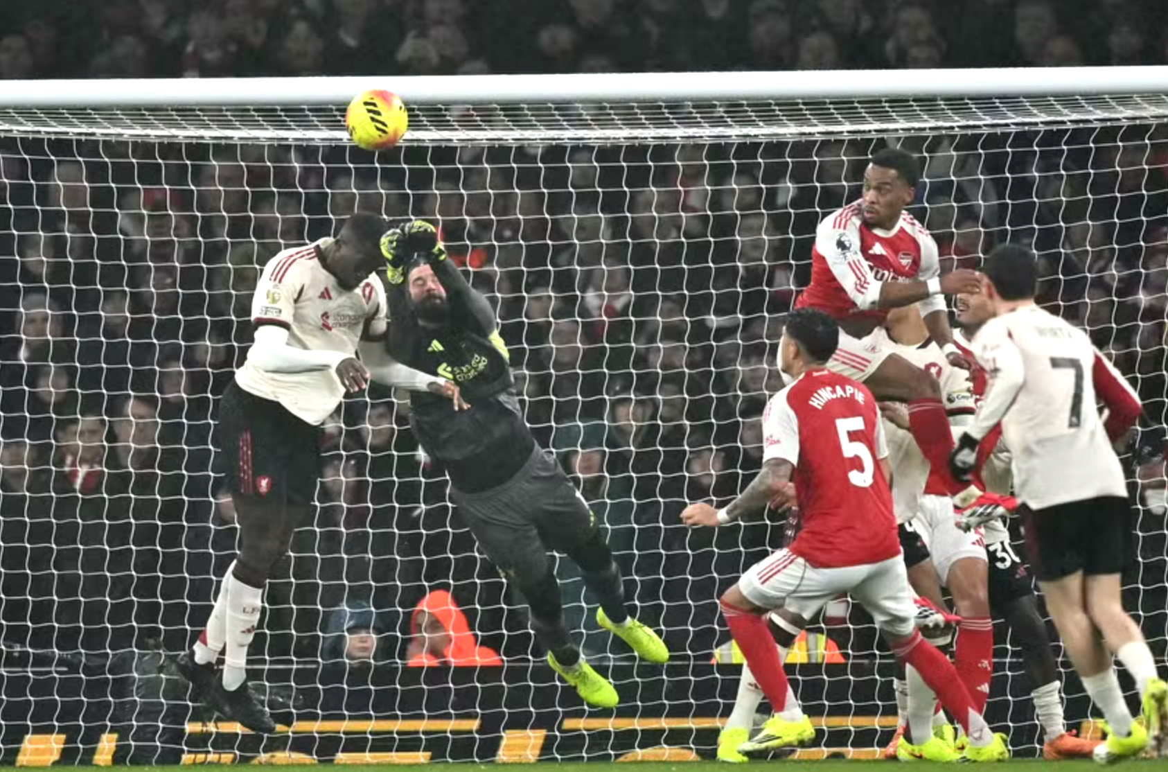 Arsenal bị Liverpool cầm chân, cuộc đua Ngoại hạng thêm nóng- Ảnh 4.