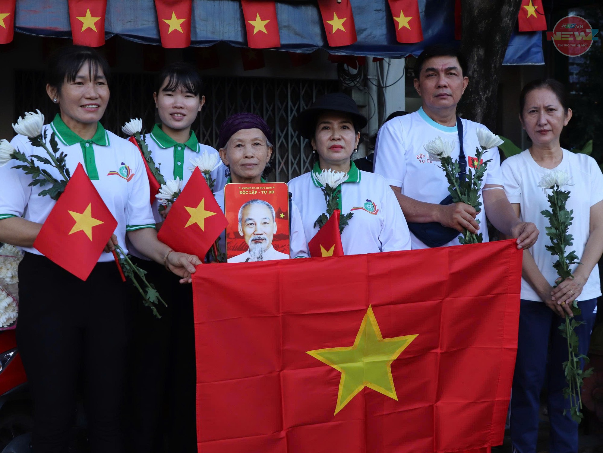 Lễ viếng, lễ truy điệu hài cốt liệt sĩ đã anh dũng hy sinh vì độc lập, tự do của Tổ quốc Việt Nam xã hội chủ nghĩa: Ngày hôm nay các Anh đã trở về - Ảnh 5.