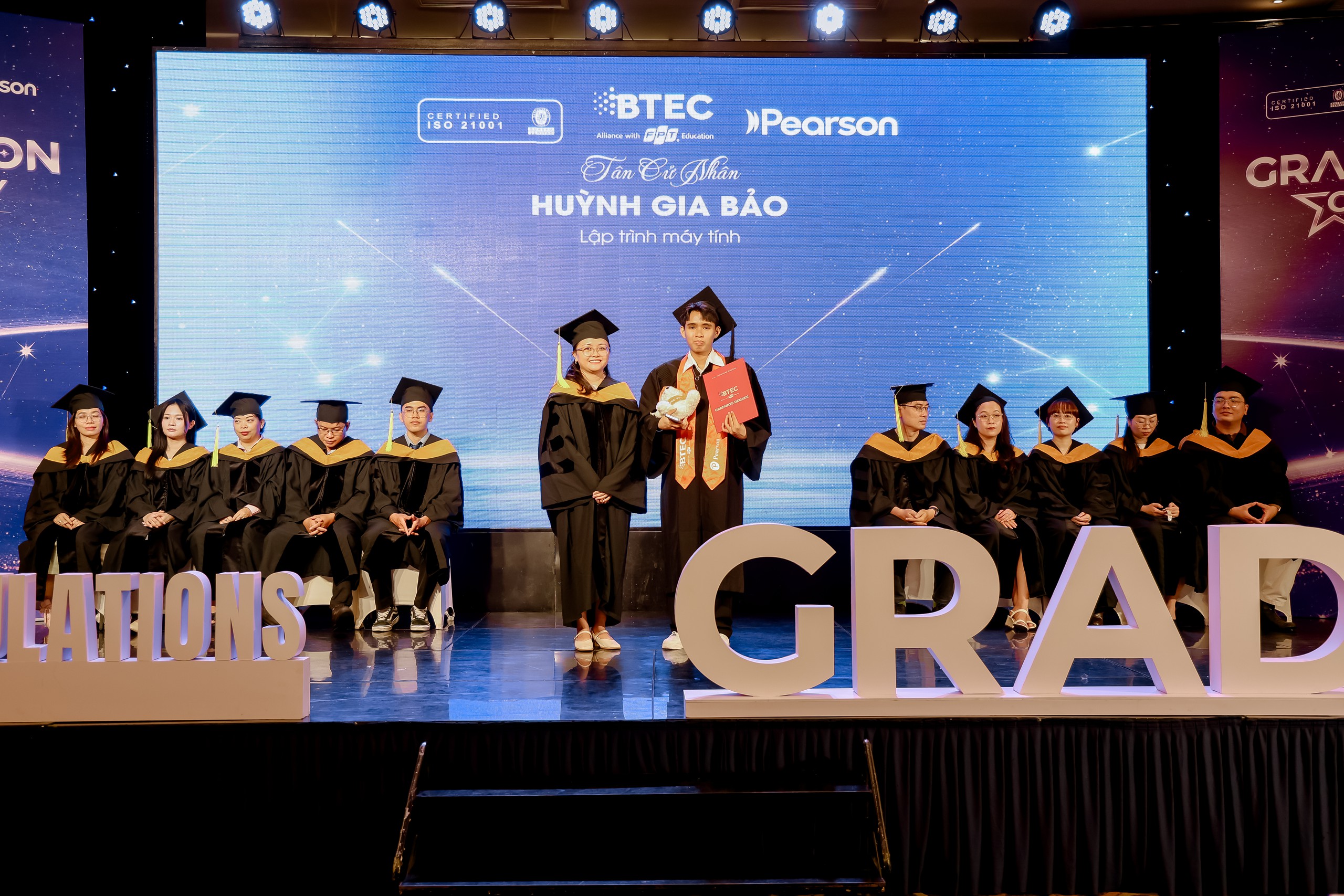 Gallery - BTEC FPT TP. Hồ Chí Minh tổ chức Lễ tốt nghiệp khóa 7, góp phần phát triển nguồn nhân lực chuẩn quốc tế - image 7
