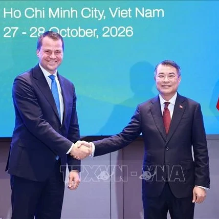 Thủ tướng Lê Minh Hưng tiếp Giám đốc điều hành Diễn đàn Kinh tế Thế giới