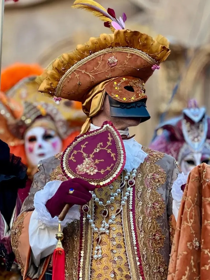 Không khí lễ hội mùa Đông trước thềm Thế vận hội Milano - Cortina 2026