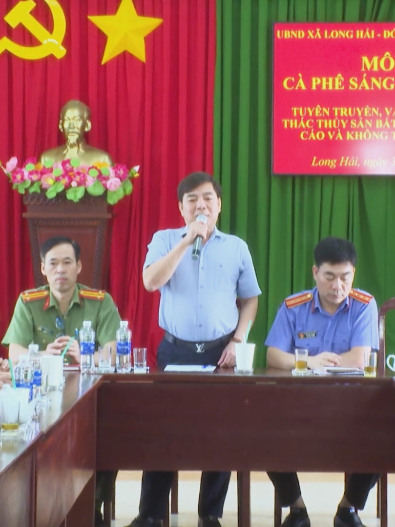 Cà phê sáng kết hợp tuyên truyền IUU cho ngư dân