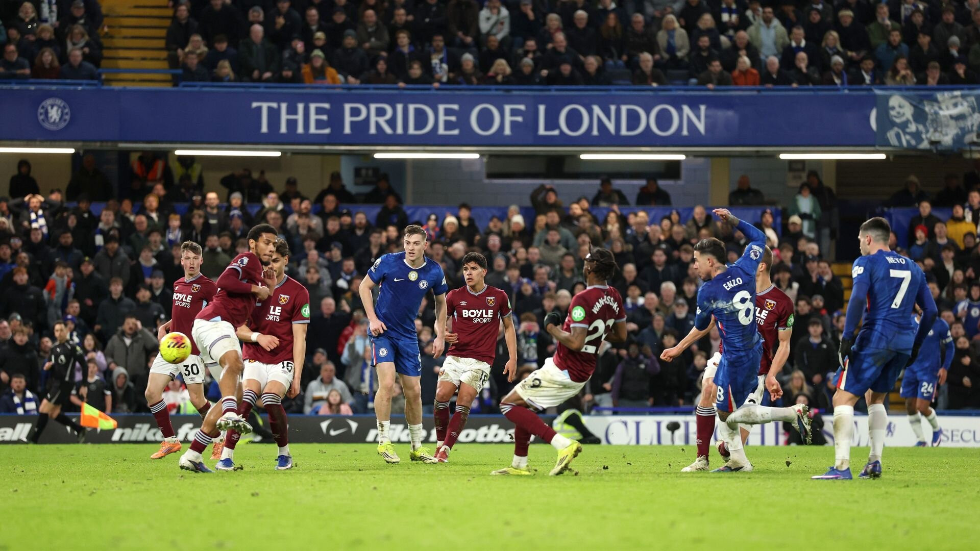 Chelsea ngược dòng ngoạn mục đánh bại West Ham- Ảnh 14.