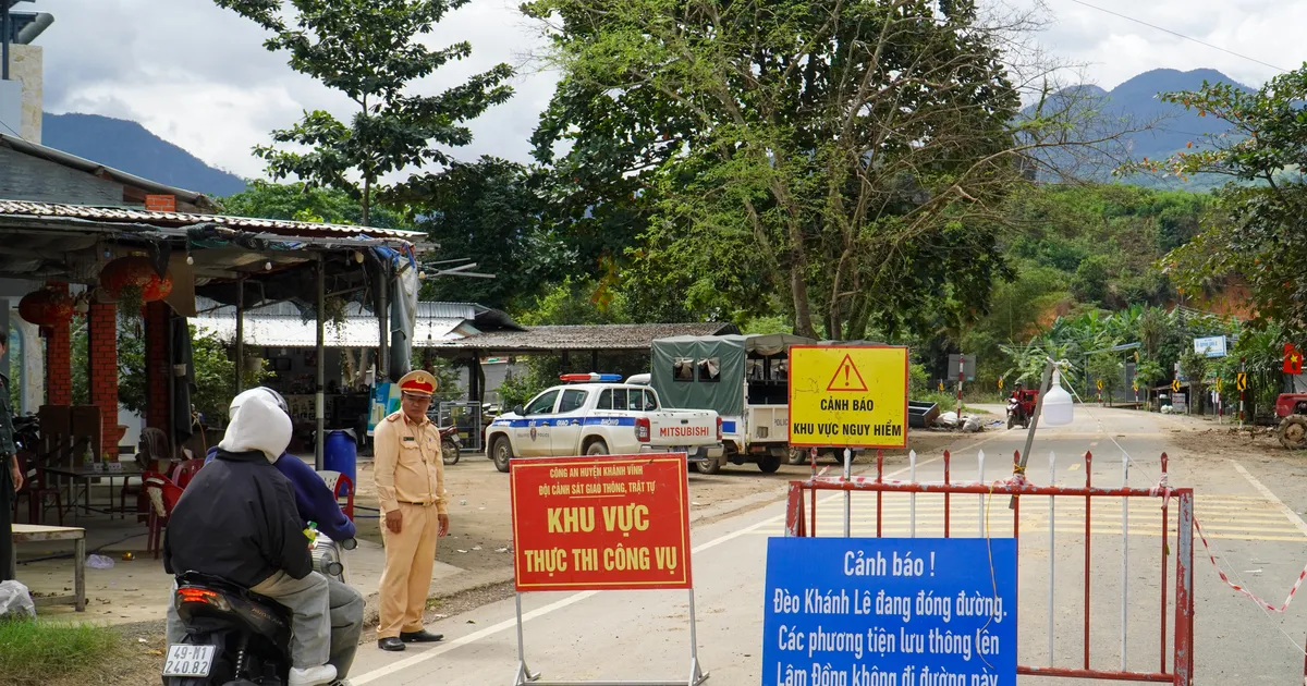 Cho phép tất cả phương tiện lưu thông qua đèo Khánh Lê