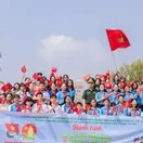 Thiếu nhi Thành phố về với vùng biên nhân mùa Xuân mới 