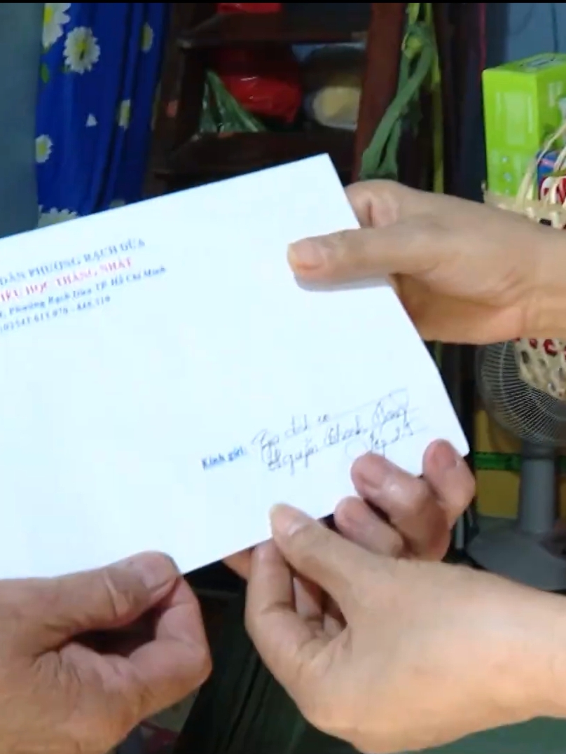 Chung tay mang Tết ấm đến học sinh nghèo