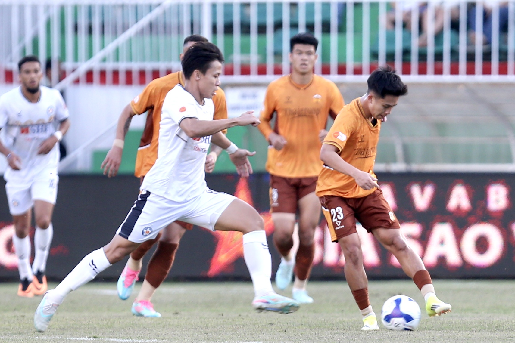 Ngôi sao tuổi Ngọ quyết định 'vận mệnh' HAGL ở V-League- Ảnh 1. Ngôi sao tuổi Ngọ quyết định 'vận mệnh' HAGL ở V-League- Ảnh 1.