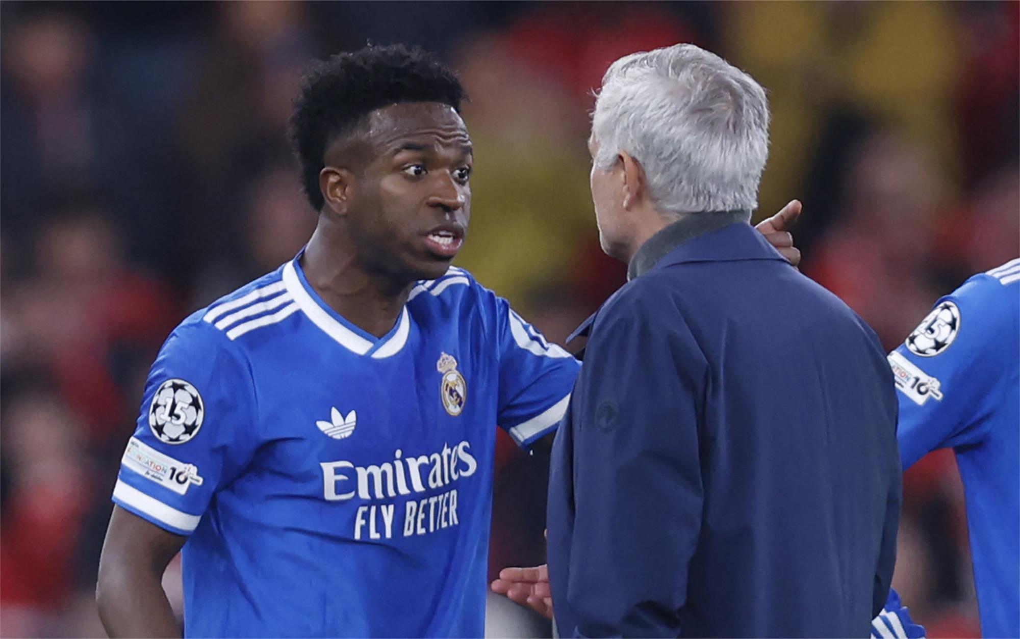 HLV Mourinho chỉ trích Vinicius là kẻ gây rối, phá hoại trận đấu- Ảnh 1.