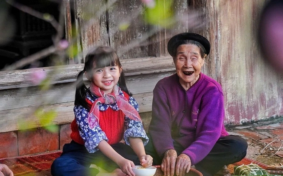 Phụ nữ và Tết 2026: Thay đổi vai trò và cách đón Xuân hiện đại