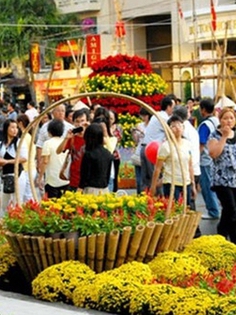 Thủ tướng đôn đốc thực hiện nhiệm vụ phục vụ Nhân dân đón Tết Nguyên đán Bính Ngọ 2026