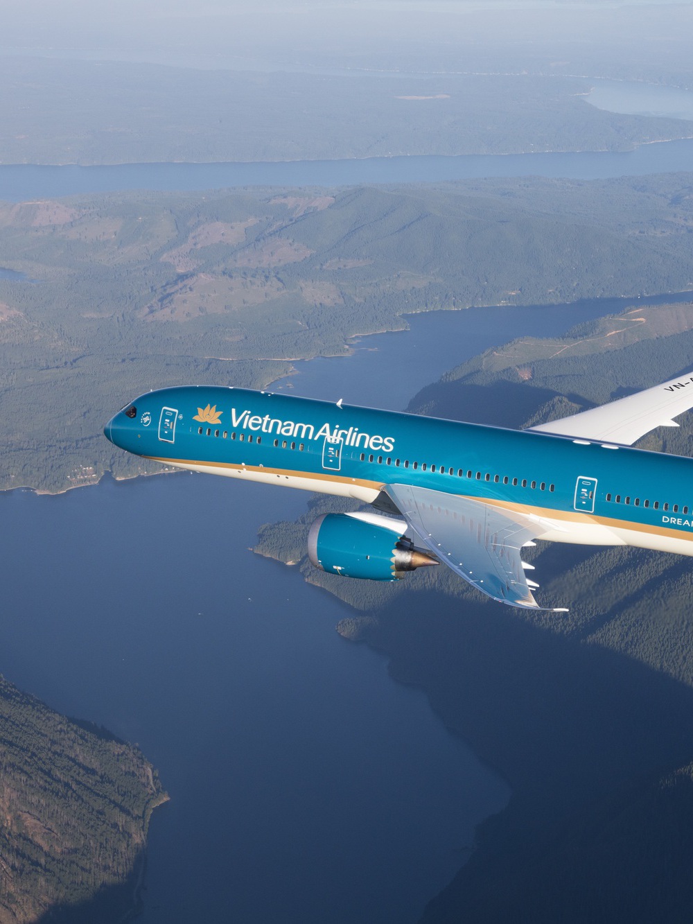 Vietnam Airlines khuyến nghị hành khách mua vé qua kênh chính thức dịp cao điểm Tết 2026