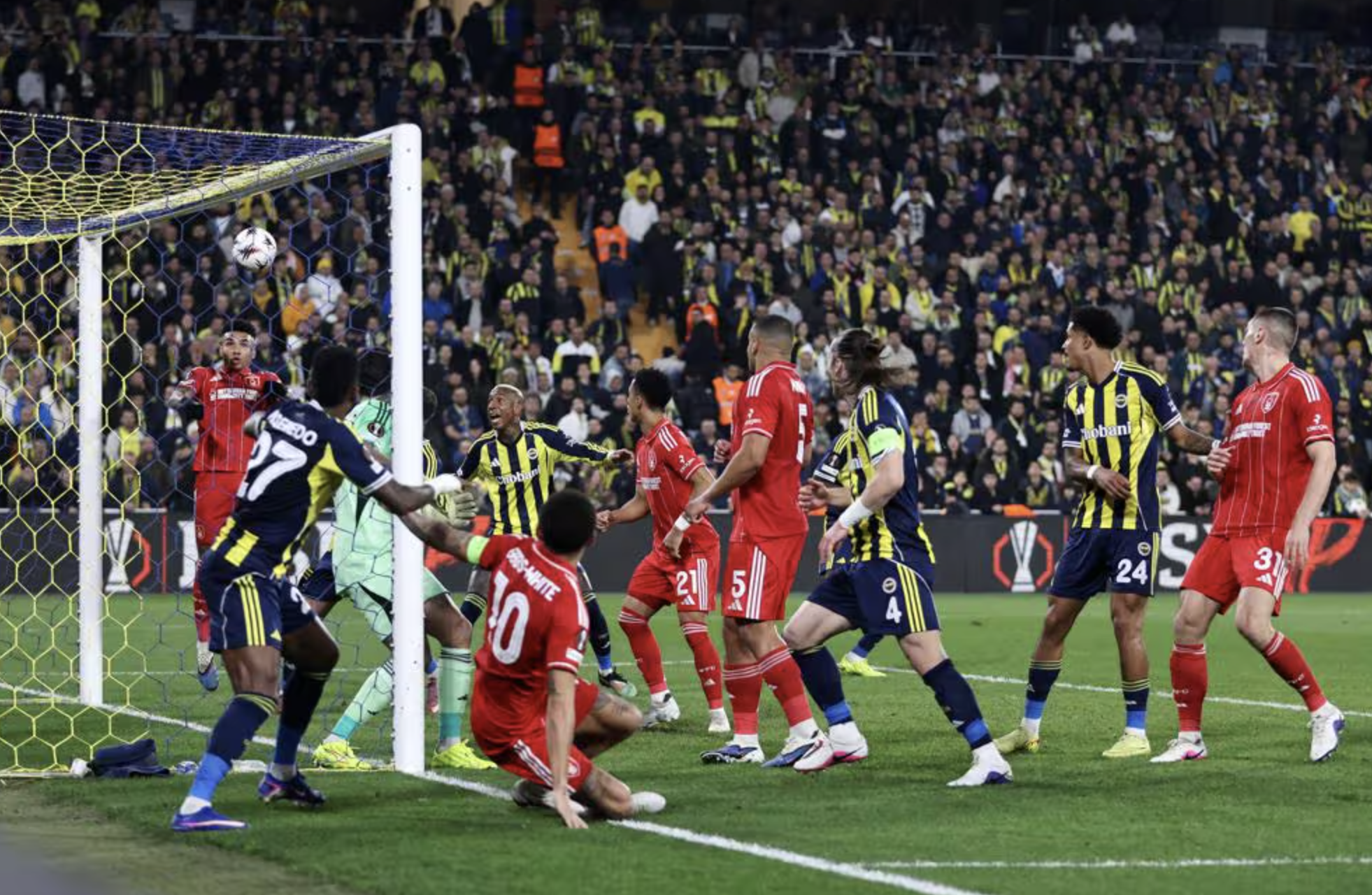 Nottingham Forest đón thầy mới bằng chiến thắng tưng bừng tại Europa League - Ảnh 2.