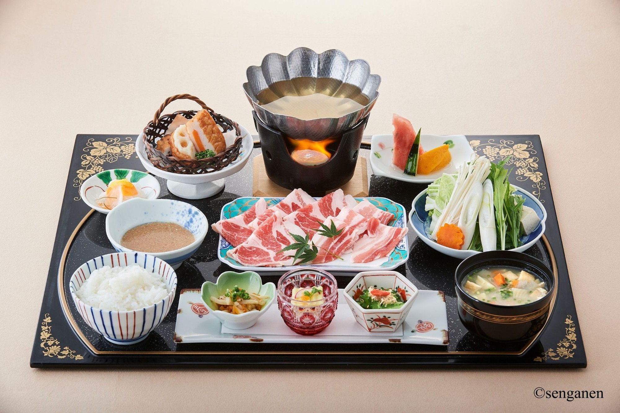 Mùa Xuân gõ cửa: Ngắm hoa anh đào khoe sắc tại Kyoshu Nhật Bản  - Ảnh 7.