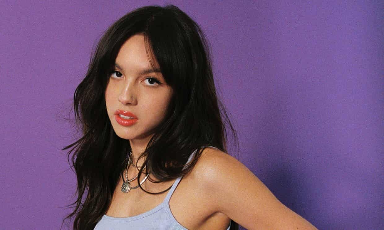 Olivia Rodrigo vượt nhiều 'hit' tỉ stream, bất ngờ dẫn đầu bảng xếp hạng của Spotify - Ảnh 2.