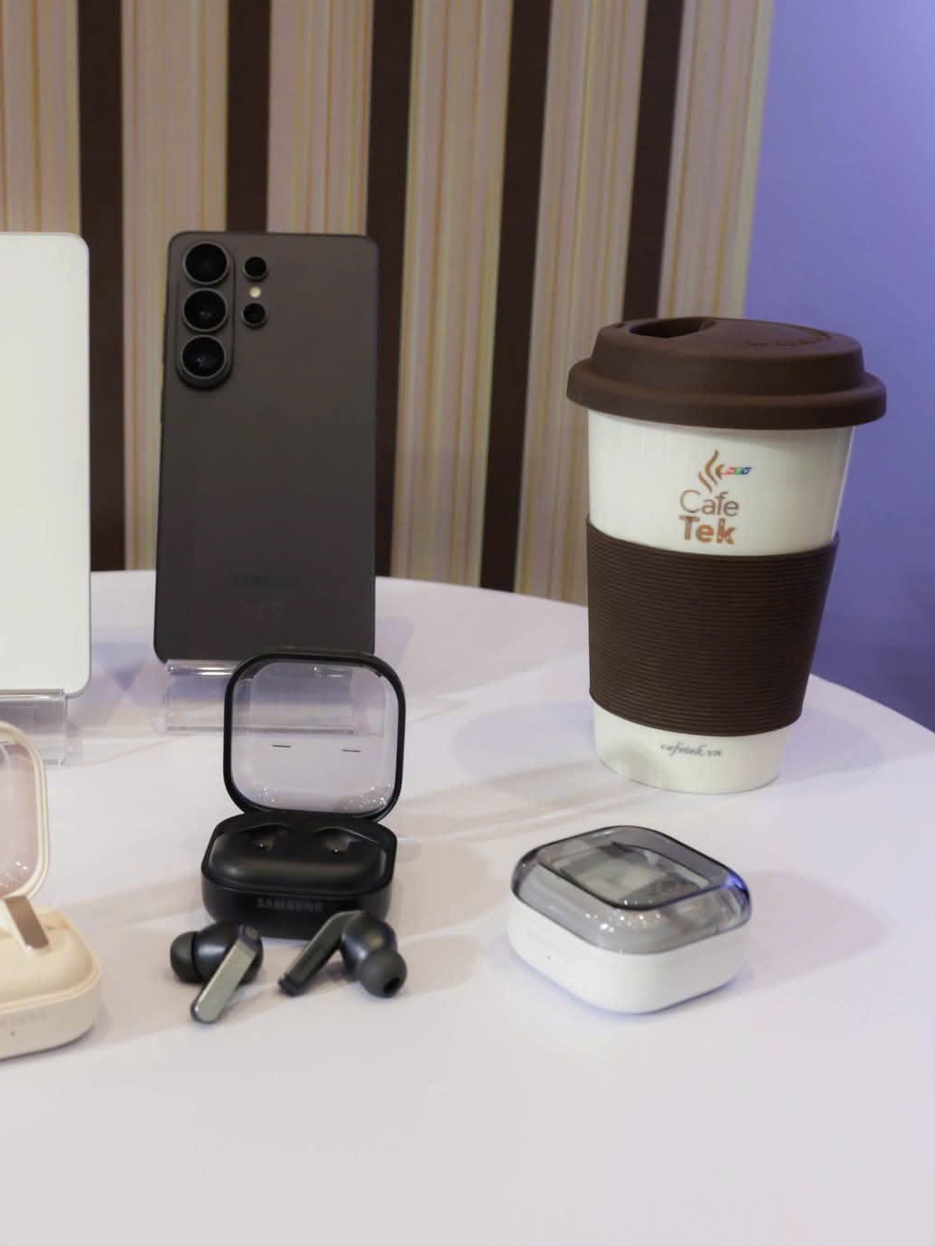 Samsung chính thức ra mắt Galaxy S26 series: A.I. chủ động, bảo mật điểm ảnh và hiệu năng mạnh nhất từ trước đến nay