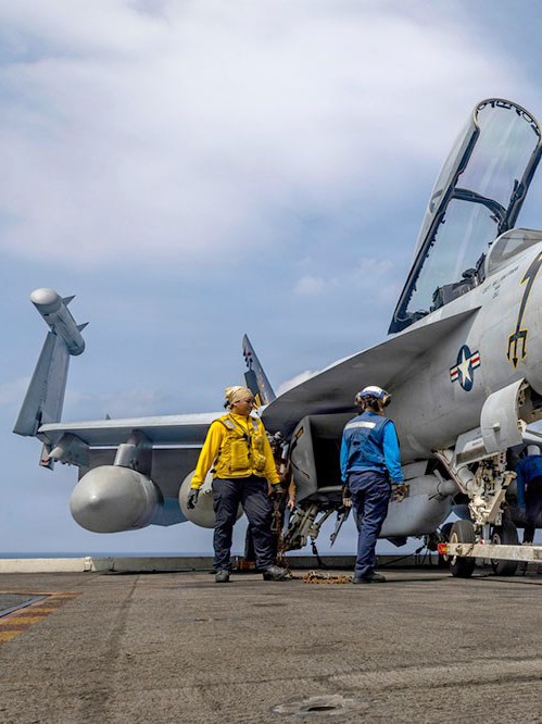 Mỹ tăng cường lá chắn phòng không trên khắp Trung Đông