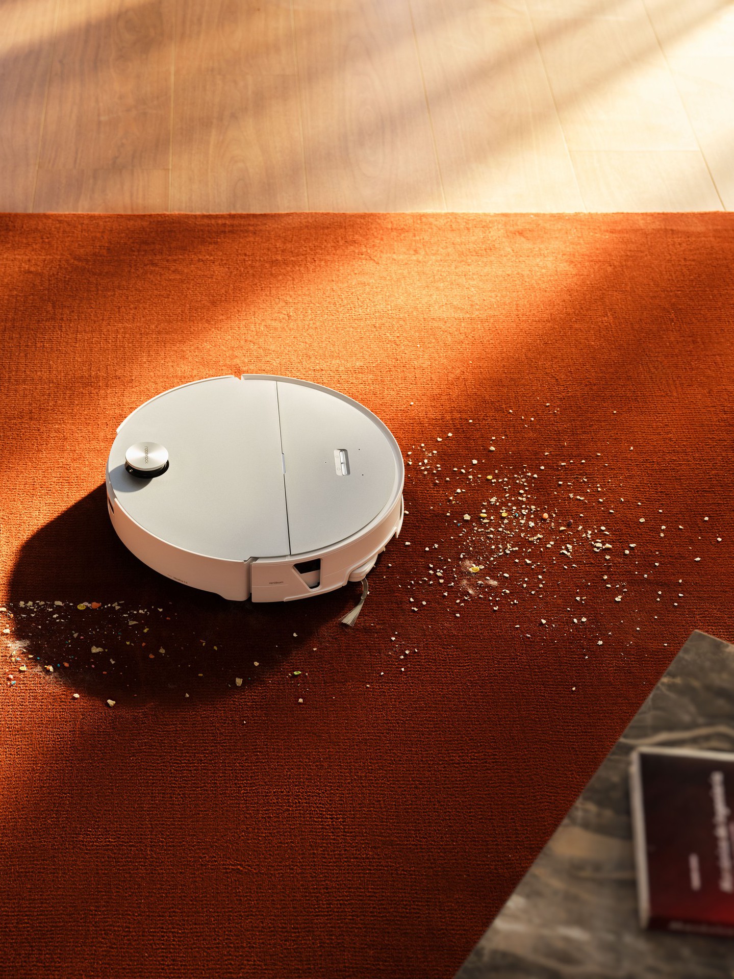 Roborock “đột phá chuẩn mực” với bộ đôi Saros 20 Sonic và Saros 2