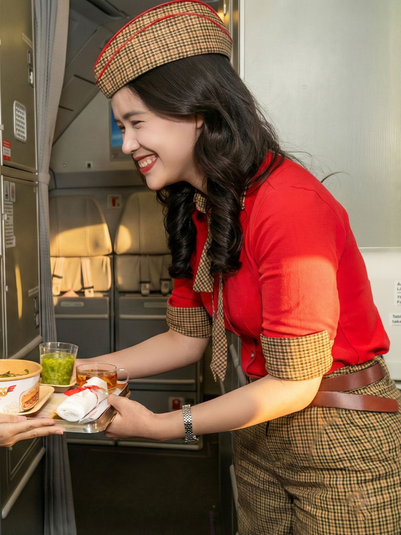 Thưởng thức trọn vị Tết trên độ cao 10.000 mét cùng Vietjet