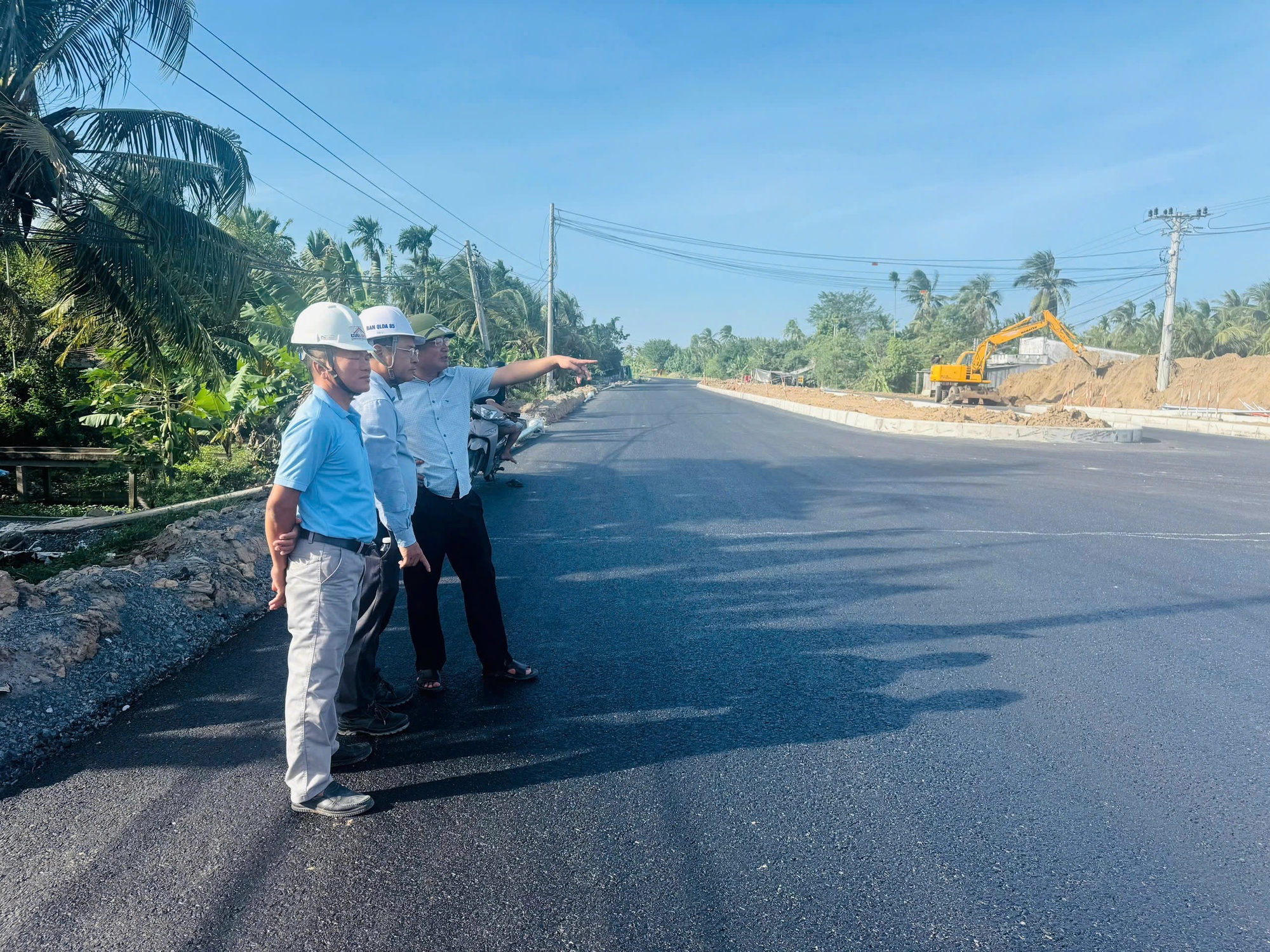 Cầu Đại Ngãi 2 được thông xe tạm và chính thức hoàn thành vào 30.4 - Ảnh 4.