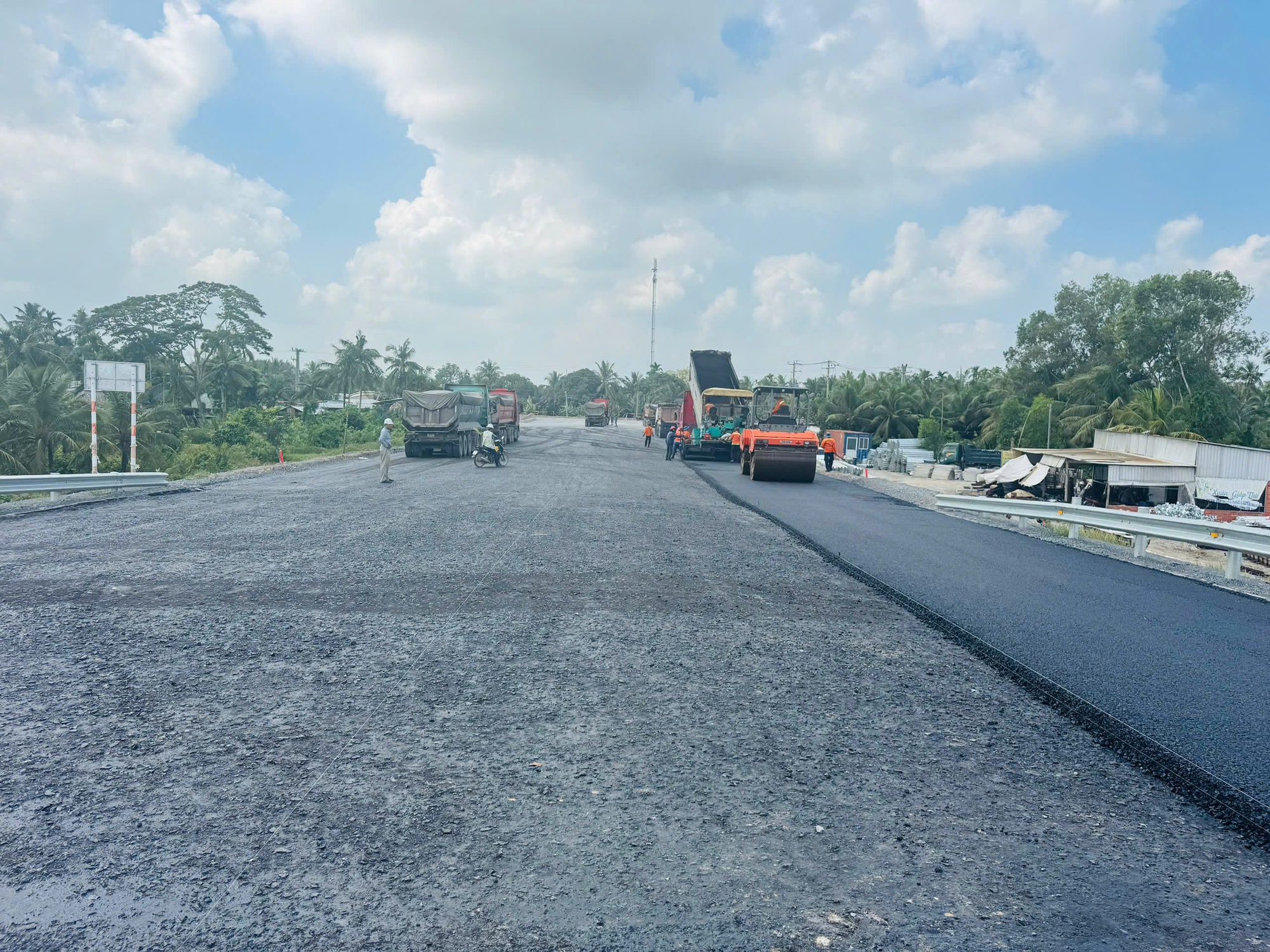 Cầu Đại Ngãi 2 được thông xe tạm và chính thức hoàn thành vào 30.4 - Ảnh 5.