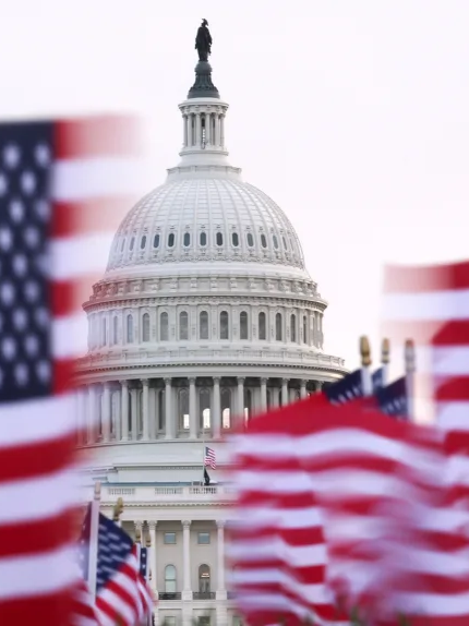 Mỹ thông qua dự luật chấm dứt tình trạng chính phủ đóng cửa một phần