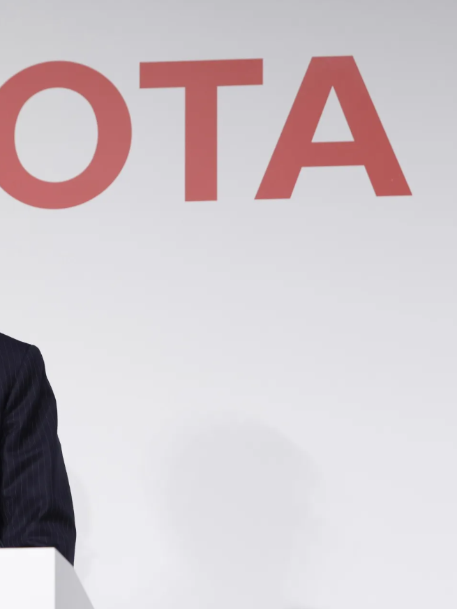 Tổng Giám đốc Toyota Koji Sato từ chức