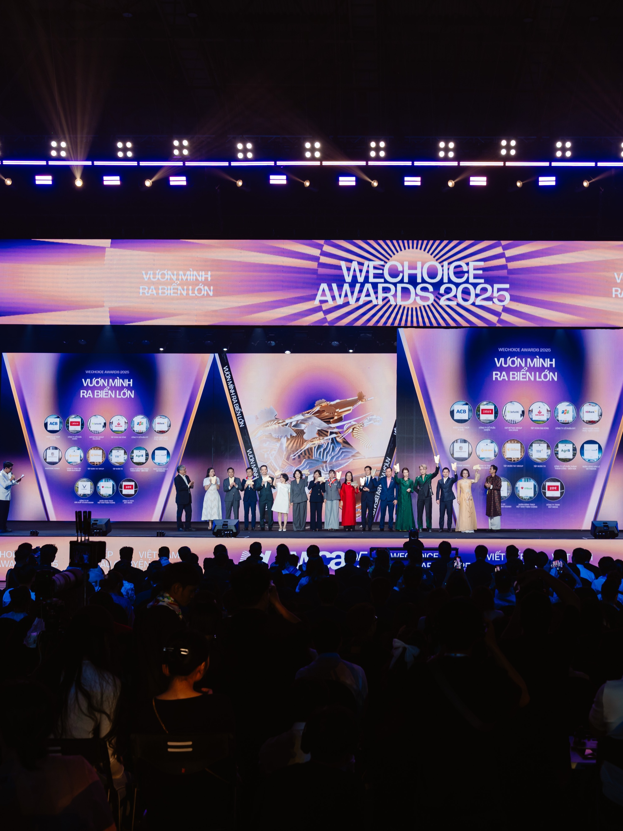 Giải thưởng WeChoice Awards 2025: Viết tiếp câu chuyện Việt Nam