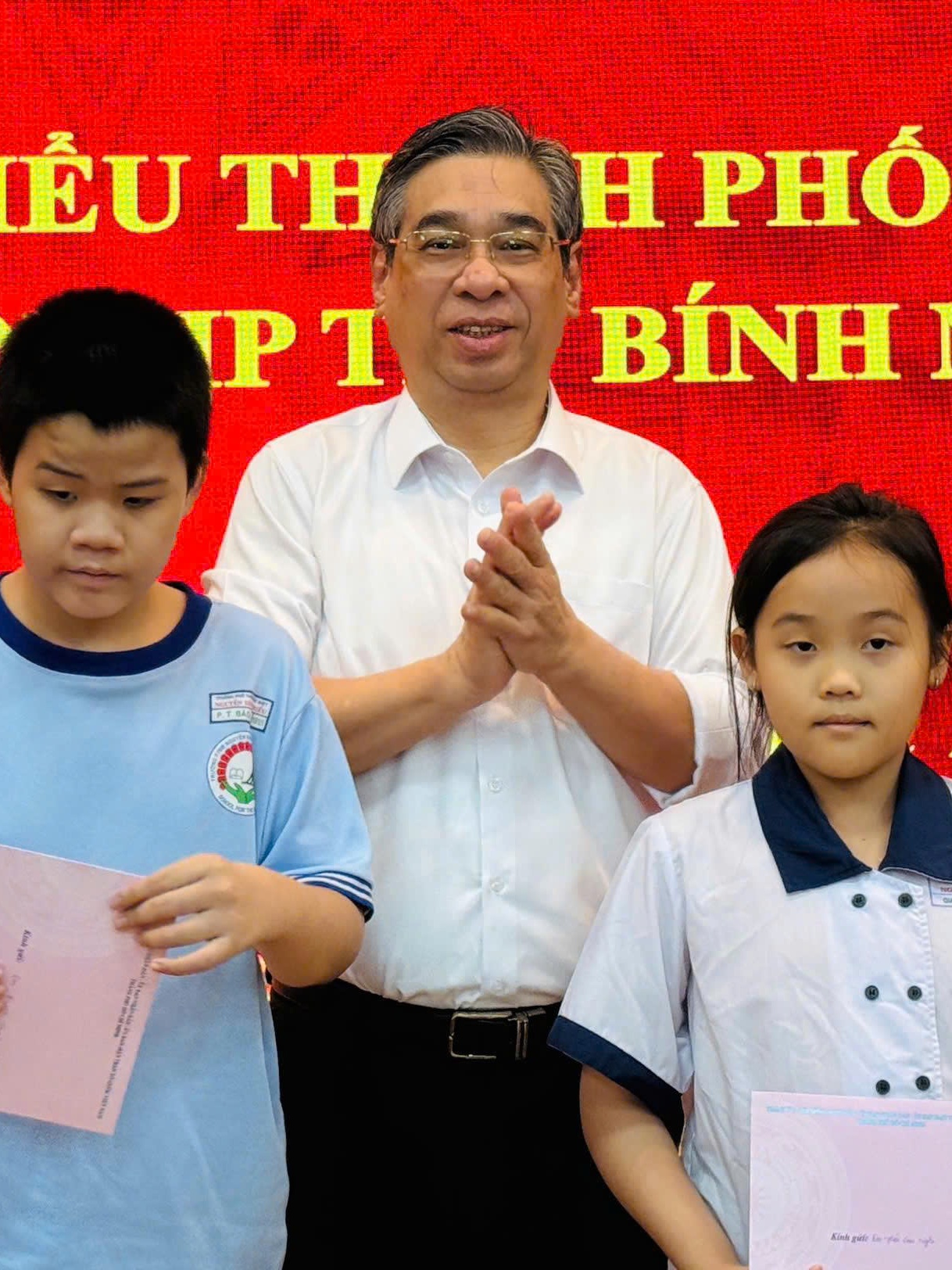 Đoàn lãnh đạo TP. Hồ Chí Minh thăm, chúc Tết tại phường Bình Tiên và Bình Tây