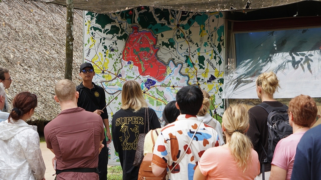 Du lịch biến khó khăn thành cơ hội- Ảnh 1.