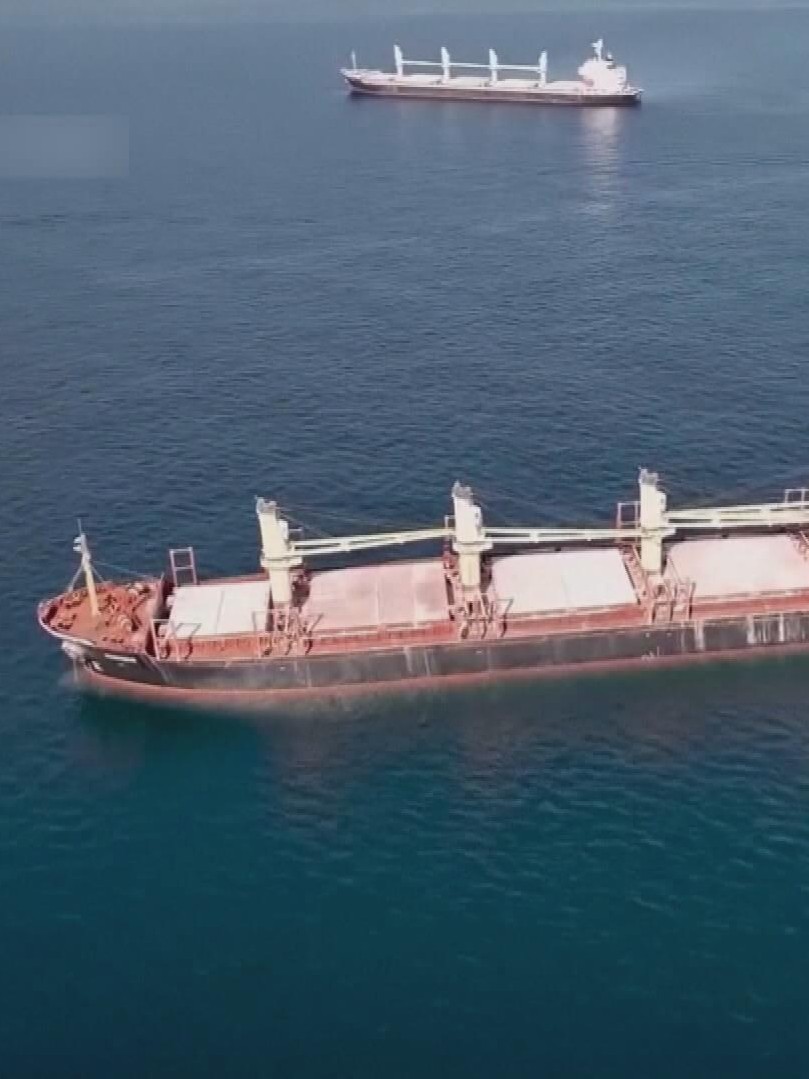 Mỹ yêu cầu lập liên minh bảo vệ eo biển Hormuz