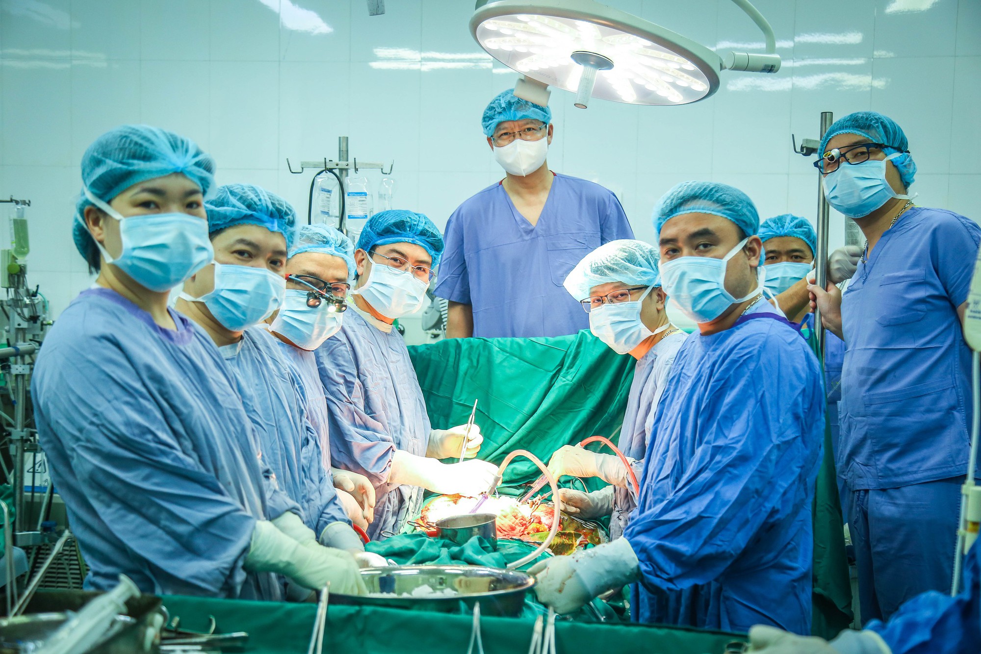 Lần đầu tại Việt Nam: Người được nhận gan lại hiến gan cho người bệnh khác- Ảnh 1.