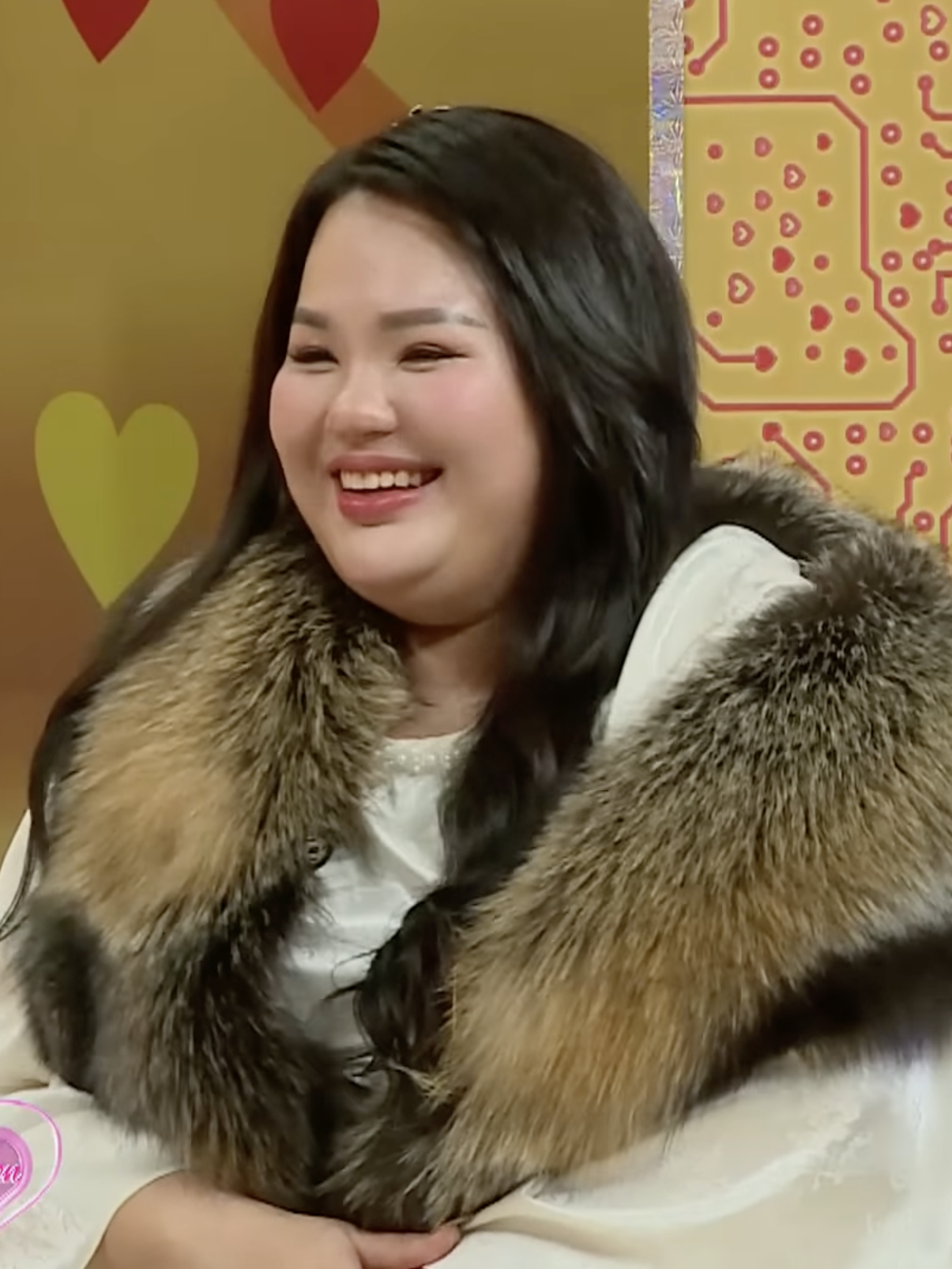 Vợ chồng son: Đám cưới bị tạt mắm tôm và câu nói xé lòng của cậu con trai 10 tuổi