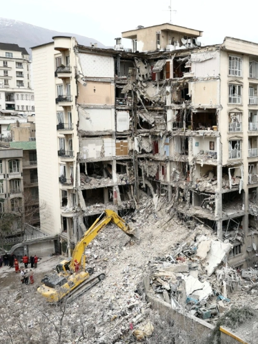 Israel tấn công các cơ sở nghiên cứu và sản xuất vũ khí của Iran