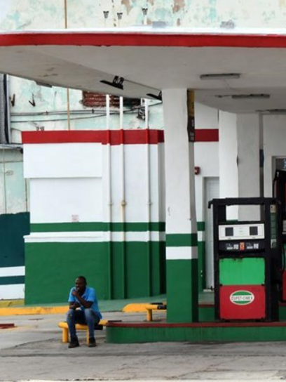 Mỹ cho phép một tàu dầu chở 650.000 thùng dầu của Nga tới Cuba