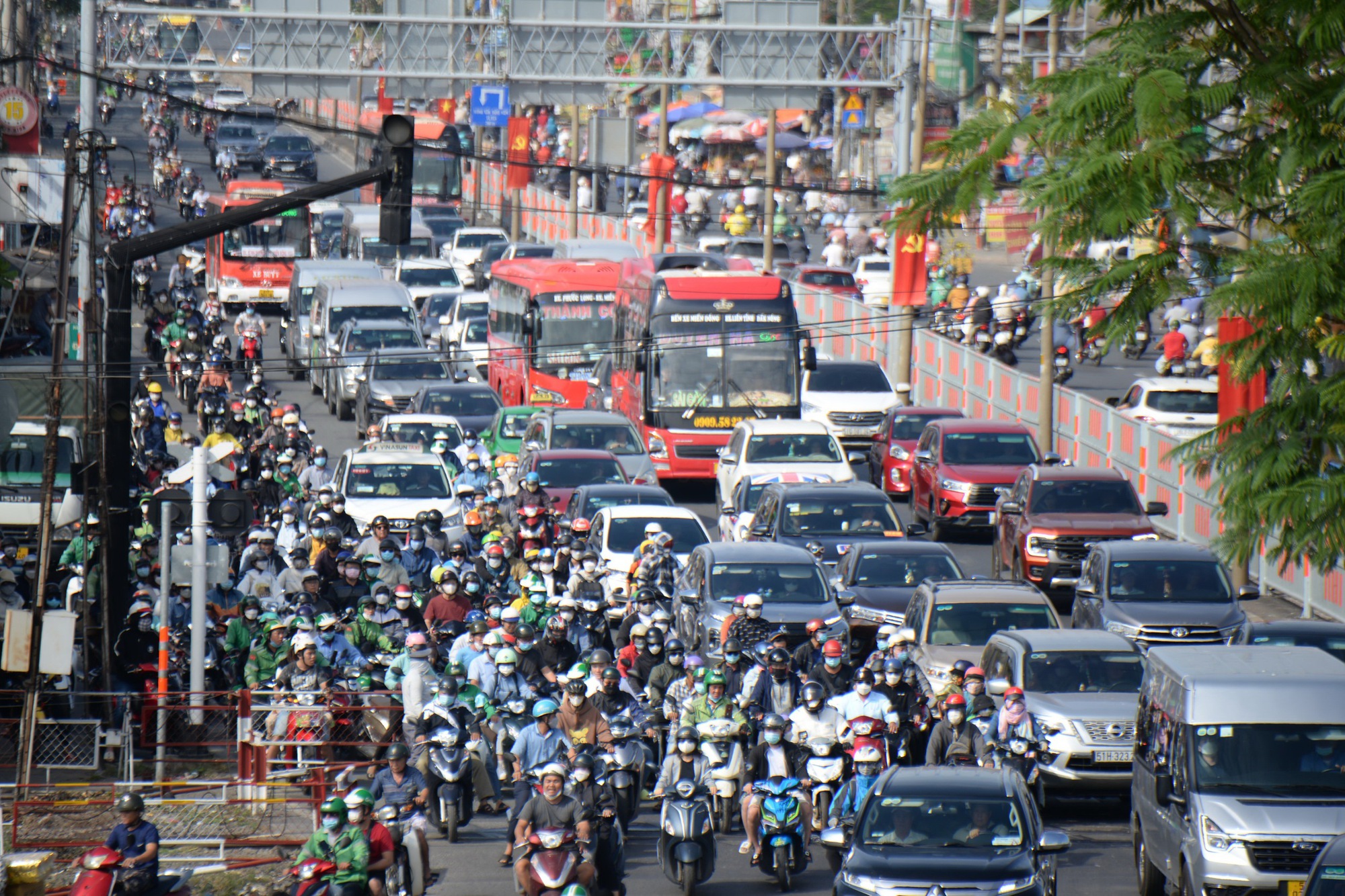 TP. Hồ Chí Minh bứt tốc hạ tầng trọng điểm- Ảnh 2.